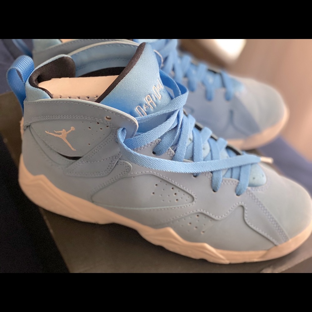 New Retro 7’s baby blue